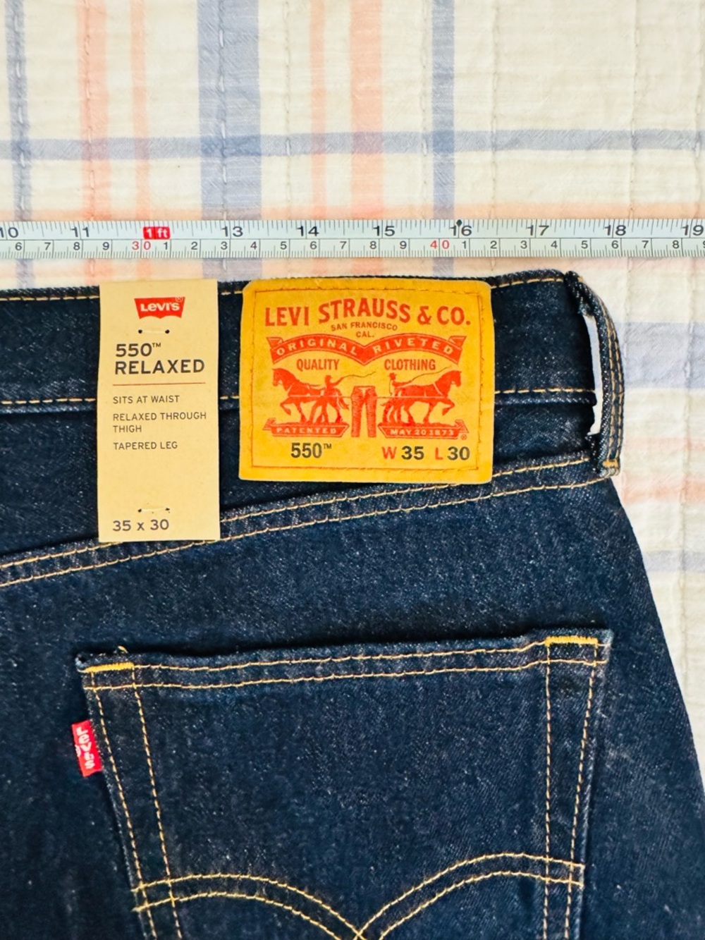 Levi's 550 Men's Relaxed Fit dark rinse Blue Jeans